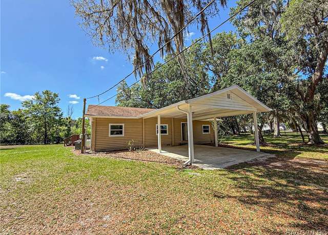 Property at 5500 S Withlapopka Dr, Floral City, FL 34436, 3 beds, 2 baths