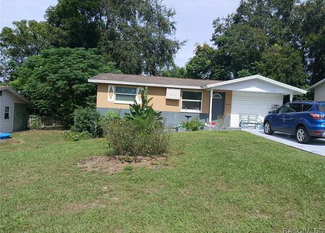 Property at 11 E Golden St, Beverly Hills, FL 34465, 2 beds, 1 bath