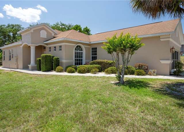 Property at 1918 W Crystal Mae Path, Lecanto, FL 34461, 2 beds, 2 baths