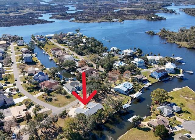 Property at 11929 W Riverhaven Dr Dr, Homosassa, FL 34448, 3 beds, 2 baths