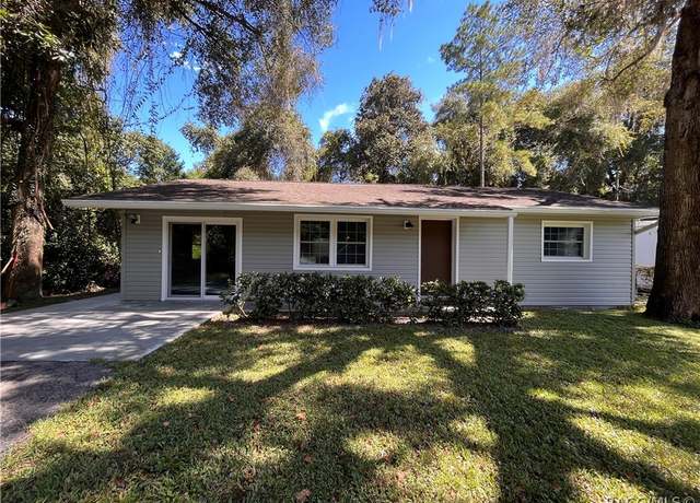 Property at 1635 N Florida Ave, Hernando, FL 34442, 3 beds, 2 baths