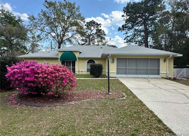 Property at 2984 W Gardenia Dr, Citrus Springs, FL 34434, 3 beds, 2.5 baths