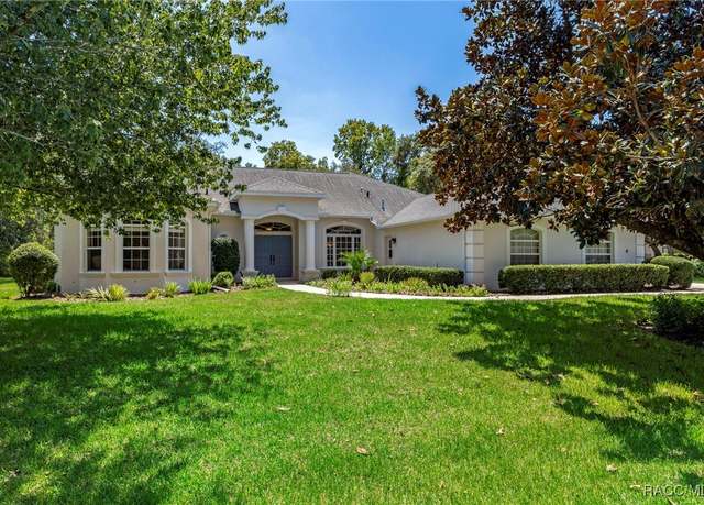 Property at 4 Cleome Ct, Homosassa, FL 34446, 3 beds, 2.5 baths