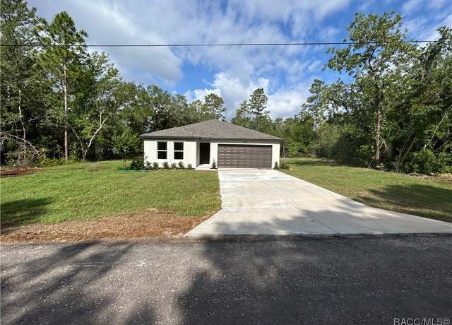 Property at 8410 N Pocono Dr, Citrus Springs, FL 34433, 4 beds, 2 baths