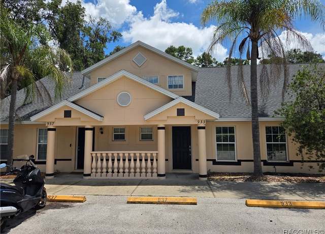 Property at 933 N Rembrandt Way, Inverness, FL 34453, 3 beds, 2 baths