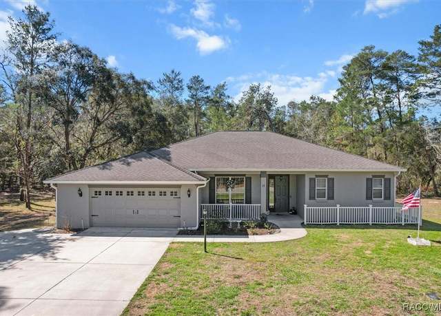 Property at 11 Mimosa Ct W, Homosassa, FL 34446, 3 beds, 2.5 baths