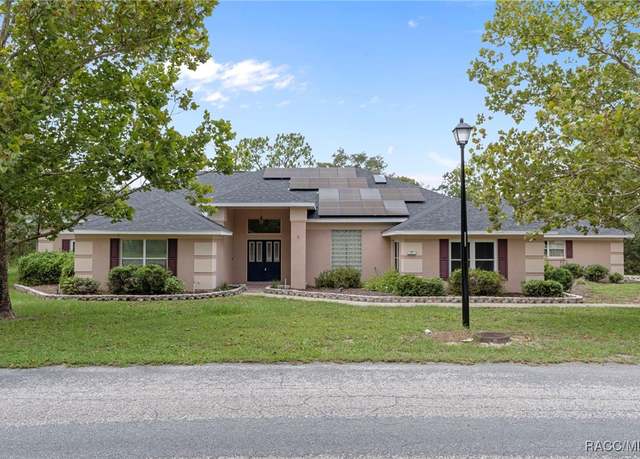 Property at 24 Black Willow Ct N, Homosassa, FL 34446, 5 beds, 3.5 baths