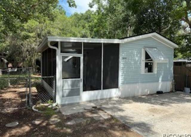 Property at 4209 E Lake Park Dr, Hernando, FL 34442, 2 beds, 2 baths