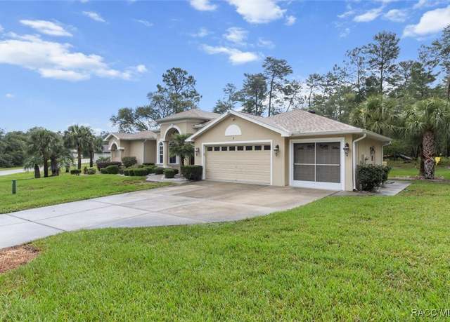 Property at 7 Floribunda Ct, Homosassa, FL 34446, 4 beds, 3 baths