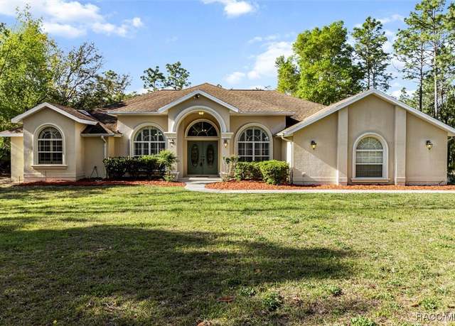 Property at 5019 N Mapleview Way, Beverly Hills, FL 34465, 3 beds, 3 baths