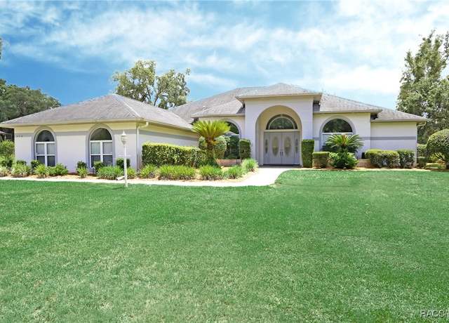 Property at 270 E Keller Ct, Hernando, FL 34442, 4 beds, 3 baths