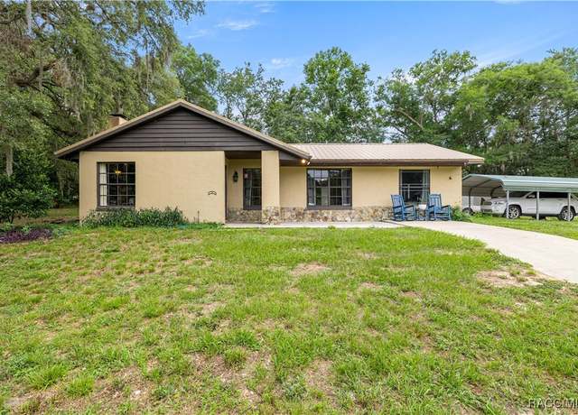 Property at 7930 E Derby Oaks Dr, Floral City, FL 34436, 3 beds, 2.5 baths