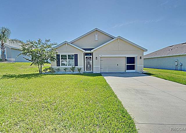 Property at 320 W Runyon Loop, Beverly Hills, FL 34465, 4 beds, 2 baths