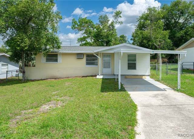 Property at 5 E Golden St, Beverly Hills, FL 34465, 2 beds, 2 baths