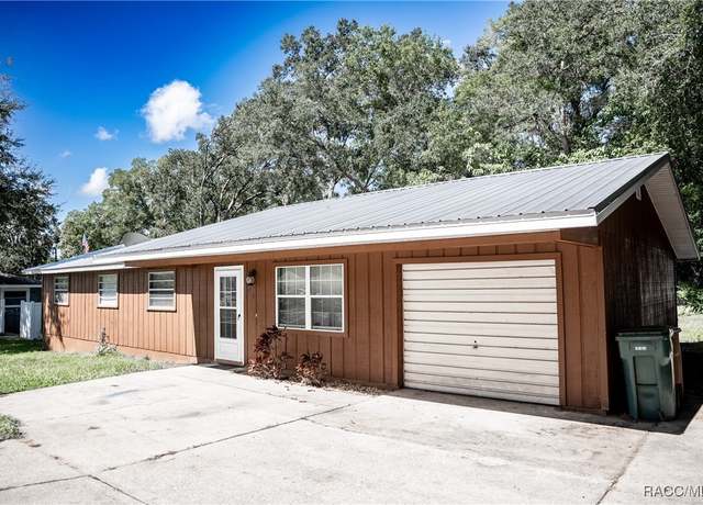 Property at 506 SE 36th Ave, Ocala, FL 34471, 4 beds, 2 baths