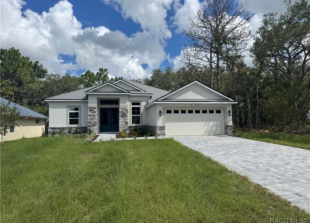 Property at 12 Woodfield Cir, Homosassa, FL 34446, 3 beds, 2 baths