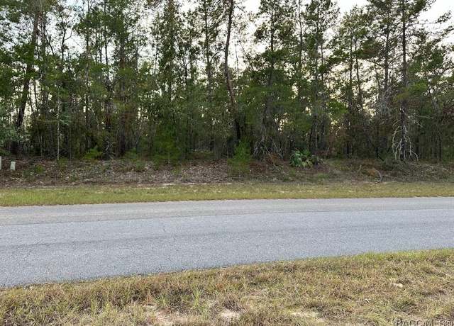 Property at 25 Village Center Dr, Homosassa, FL 34446