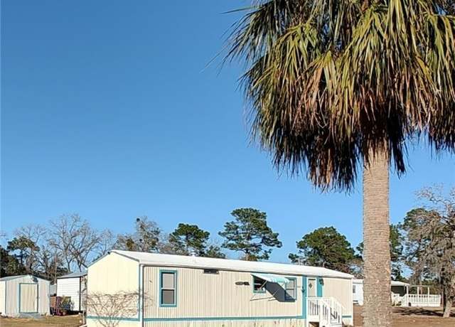 Property at 6061 W Cardinal St, Homosassa, FL 34446, 2 beds, 1 bath