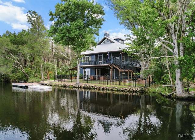 Property at 4428 S Cox Pt, Homosassa, FL 34448, 4 beds, 3 baths