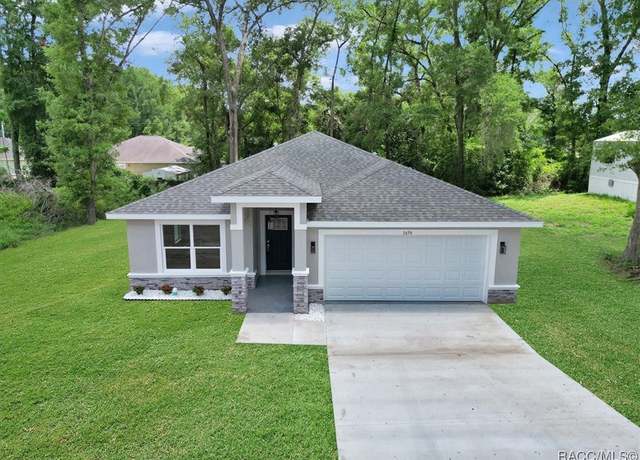 Property at 3696 SW 139th Ln, Belleview, FL 34491, 3 beds, 2.5 baths
