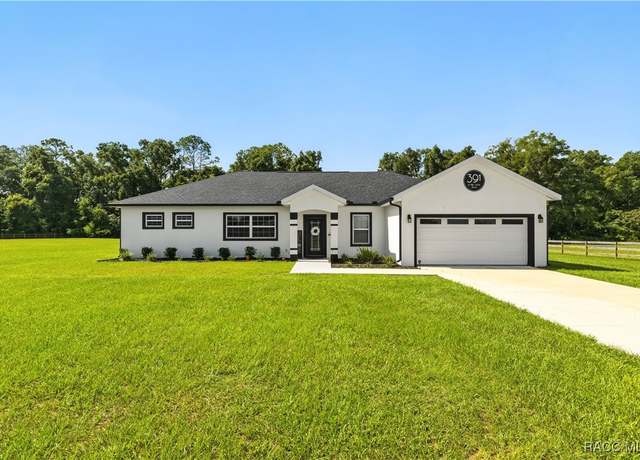 Property at 391 SW 5th Ave, Williston, FL 32696, 4 beds, 2 baths