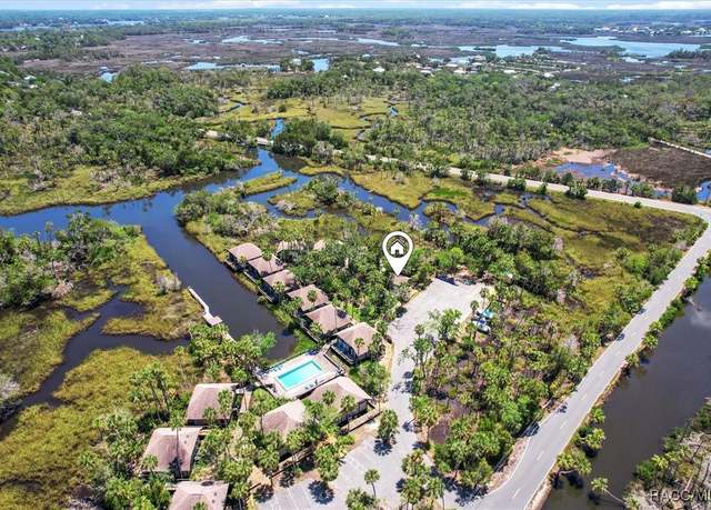 Property at 2647 N Seabreeze Pt, Crystal River, FL 34429, 1 bed, 1.5 baths