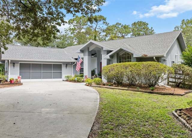 Property at 4686 N Candlewood Dr, Beverly Hills, FL 34465, 3 beds, 2 baths