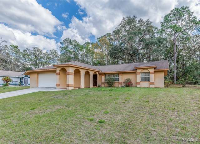 Property at 10397 N Citrus Springs Blvd, Citrus Springs, FL 34434, 3 beds, 2 baths