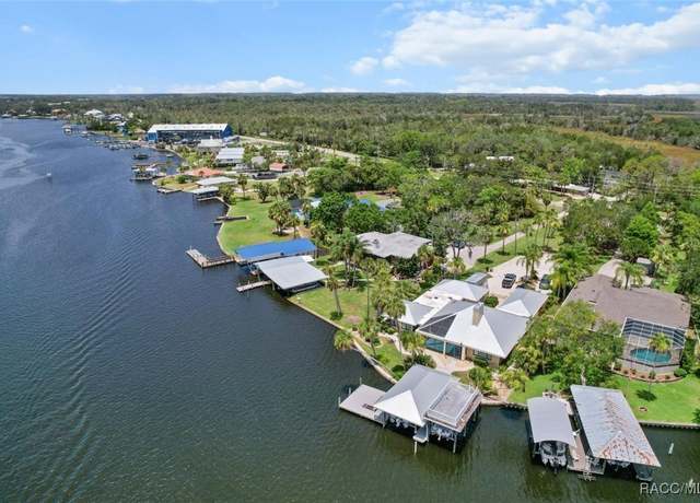 Property at 10684 W Halls River Rd #2, Homosassa, FL 34448, 2 beds, 2 baths
