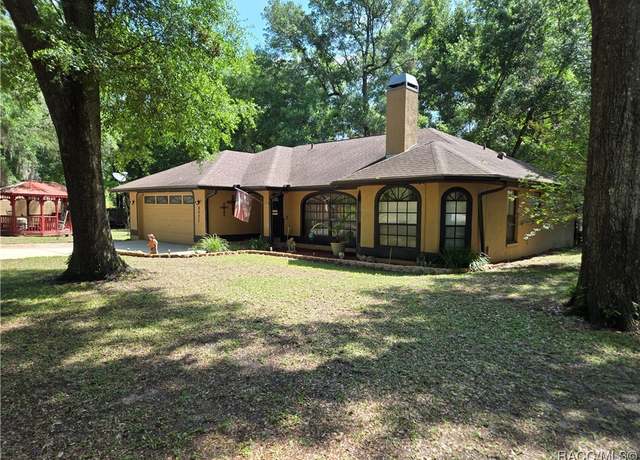 Property at 8425 N Hearthside Ter, Crystal River, FL 34428, 3 beds, 2 baths