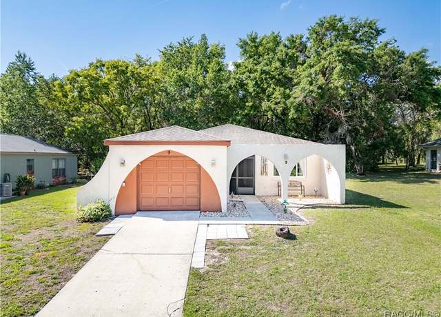 Property at 9 Chinaberry Cir, Homosassa, FL 34446, 2 beds, 2 baths