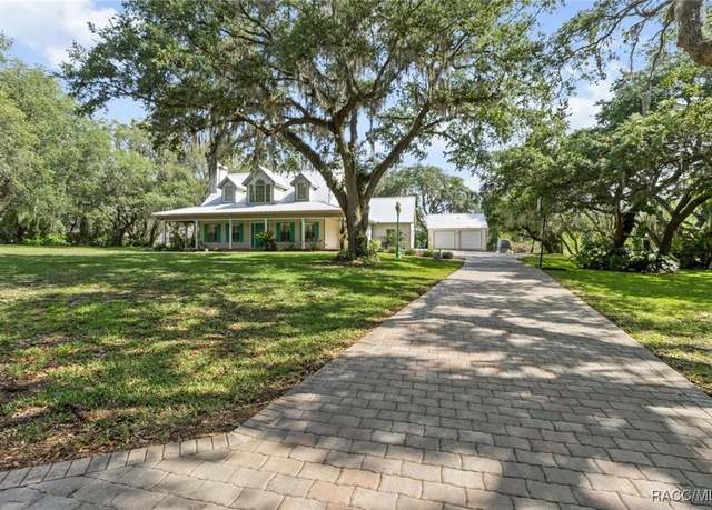Property at 9885 E Lindale Ct, Inverness, FL 34450, 4 beds, 3.5 baths