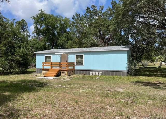 Property at 915 N Dunkenfield Ave, Crystal River, FL 34429, 2 beds, 2 baths