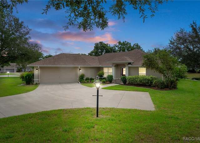 Property at 1718 N Wembley Dr, Crystal River, FL 34429, 3 beds, 2 baths
