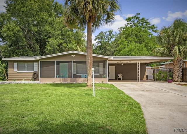 Property at 4 S Columbus St, Beverly Hills, FL 34465, 2 beds, 1 bath