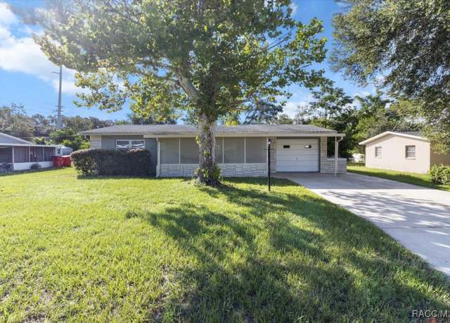 Property at 29 N Columbus St, Beverly Hills, FL 34465, 2 beds, 1.5 baths
