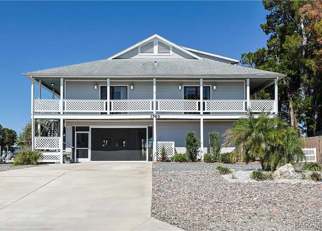 Property at 1740 NW 20th Ave, Crystal River, FL 34428, 4 beds, 3 baths