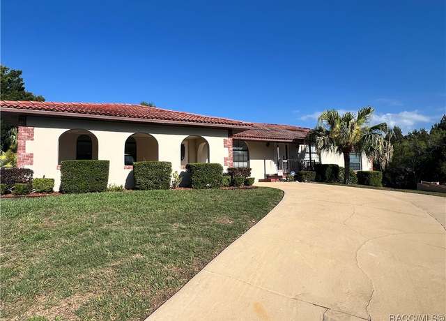 Property at 3809 N Seminole Pt, Crystal River, FL 34428, 3 beds, 2 baths