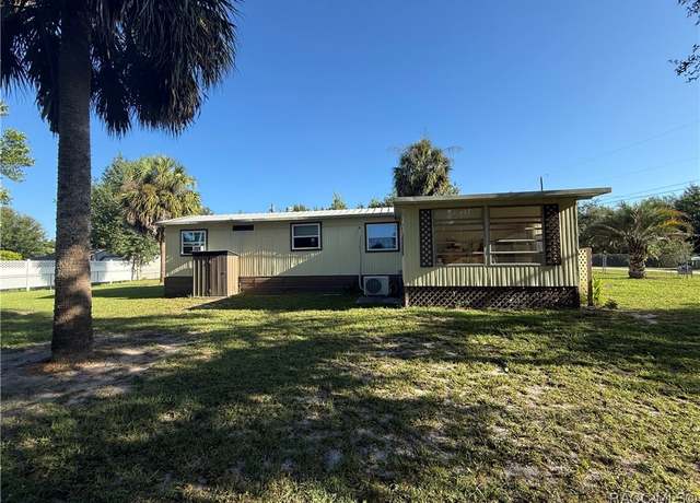 Property at 20110 SE 112th Ave, Inglis, FL 34449, 2 beds, 1 bath