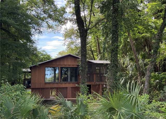 Property at 5908 Riverside Dr, Yankeetown, FL 34498, 2 beds, 2 baths