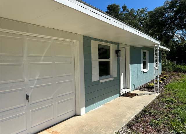 Property at 10765 W Spring Cir, Crystal River, FL 34428, 3 beds, 2 baths