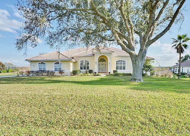Property at 482 W Fenway Dr, Hernando, FL 34442, 3 beds, 3 baths