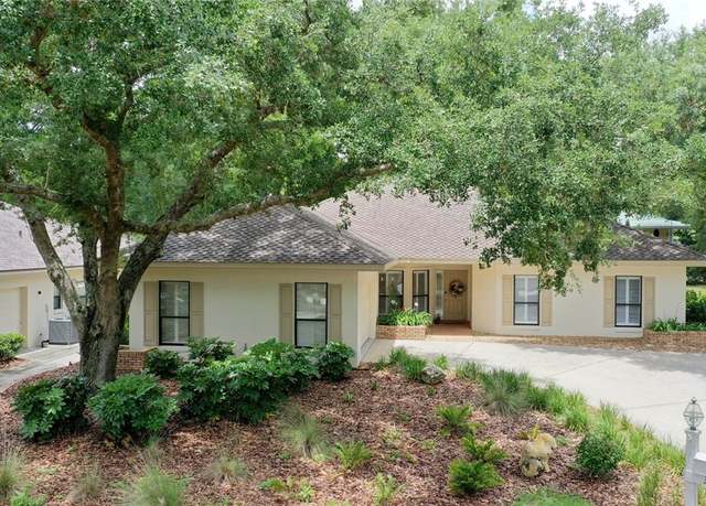 Property at 3293 W Wildwood Bay Ct, Lecanto, FL 34461, 3 beds, 2.5 baths