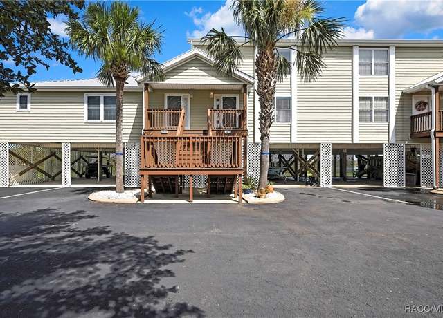 Property at 2877 N Rivers Edge Blvd #205, Crystal River, FL 34429, 3 beds, 2.5 baths