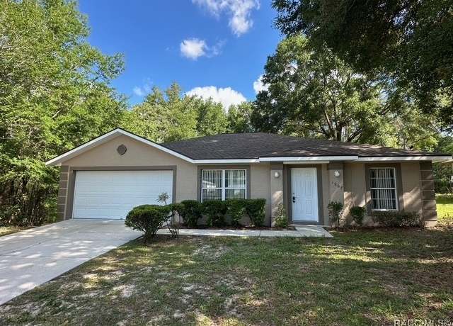 Property at 1007 W Geneva Pl, Citrus Springs, FL 34434, 3 beds, 2 baths