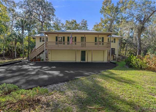 Property at 18 Winding River Ln, Inglis, FL 34449, 3 beds, 2 baths