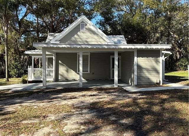 Property at 304 Highland St, Brooksville, FL 34601, 2 beds, 2 baths