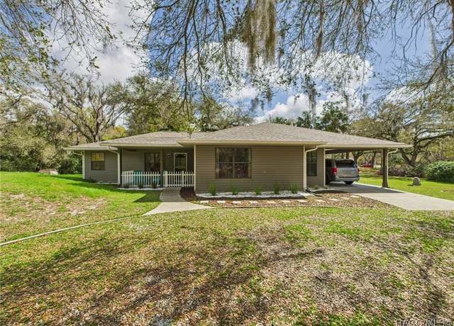 Property at 10243 W Pamondeho Cir, Crystal River, FL 34428, 3 beds, 2 baths
