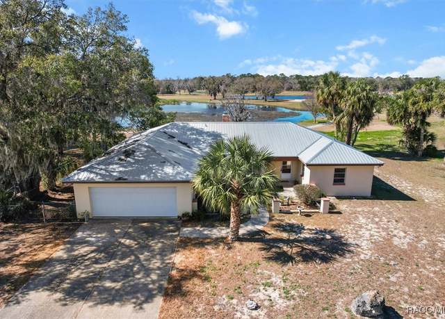 Property at 870 N Country Club Dr, Crystal River, FL 34429, 3 beds, 2 baths