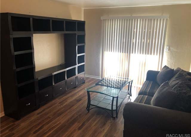 Property at 1035 SW 9th St Unit H2, Gainesville, FL 32601, 1 bed, 1 bath